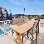 Villa Holly