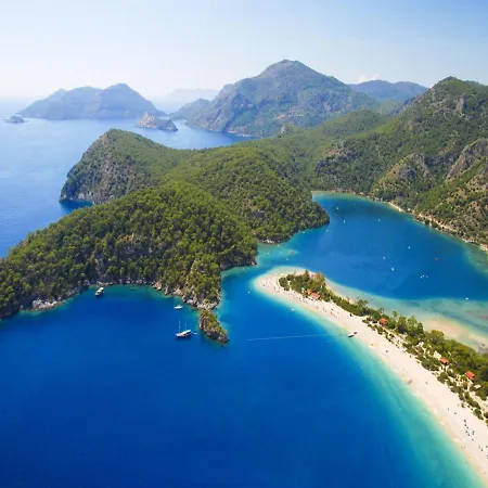 Holly Fethiye
