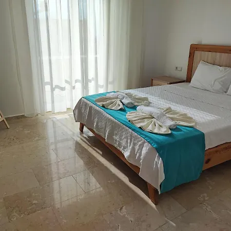 Holly Villa *
