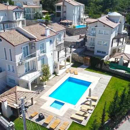 Holly Fethiye