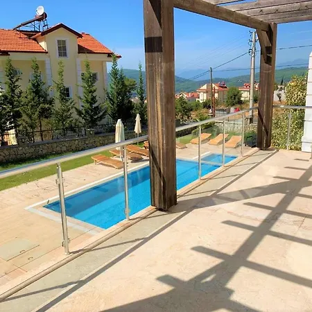 Villa Holly